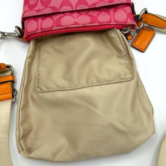 💰PRICE DROP💰 Coach Signature Swingpack Crossbody Pink/Orange Stripe with Charm - Picture 13 of 16